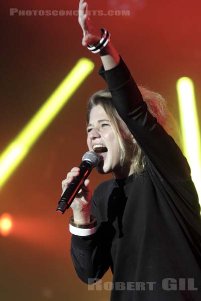 SELAH SUE - 2012-06-22 - PARIS - Hippodrome de Longchamp - 